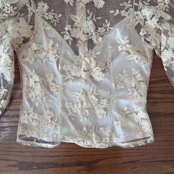 Sheer Mock Neck Long Sleeve Peach Floral Lace Top Built-in Cami Size Medium - Picture 8 of 14